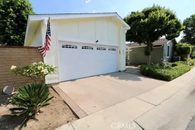 1609 Canyon Lake #137, Santa Ana, CA 92705 - Image #3