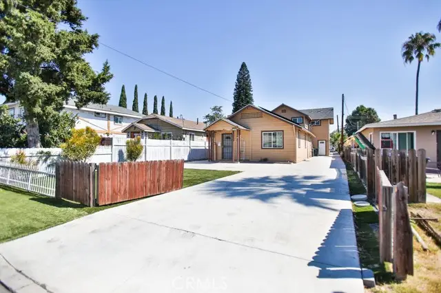 1091 Bonita Street, Tustin, CA 92780 - Image #2