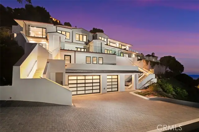 31 N Vista De Catalina, Laguna Beach, CA 92651 - Image #3