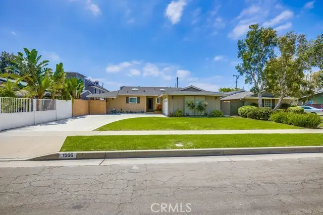 1206 W Porter Avenue, Fullerton, CA 92833 - Image #1