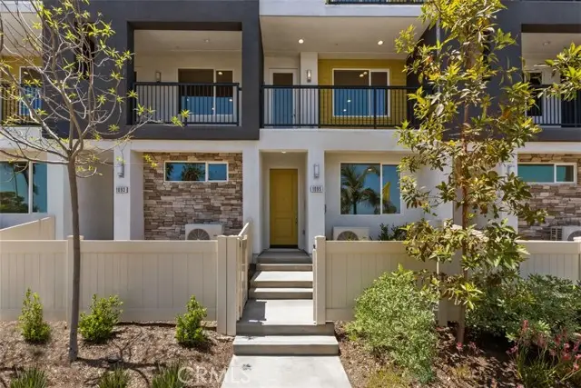 1095 N Harbor Boulevard, Anaheim, CA 92801 - Image #2