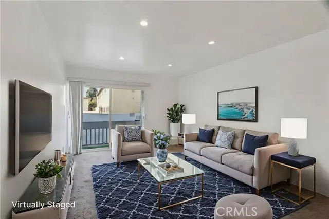 18620 Hatteras Street #247, Tarzana, CA 91356 - Image #1