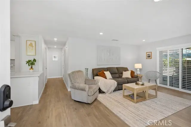 5345 Bahia Blanca #D, Laguna Woods, CA 92637 - Image #3