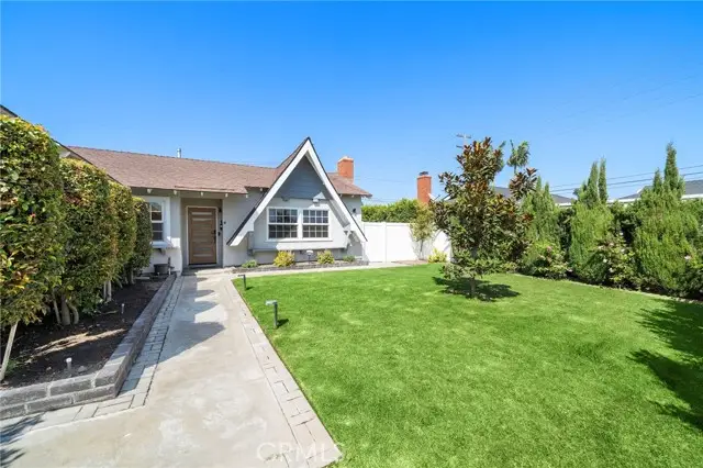 4951 Maui Circle, Huntington Beach, CA 92649 - Image #3