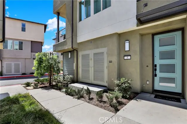 1563 Lima Way #5, Placentia, CA 92870 - Image #2