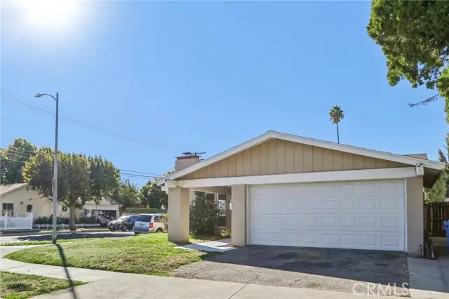 7401 Casaba Avenue, Winnetka, CA 91306 - Image #3