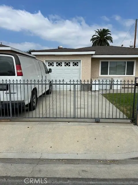 521 E Patterson Way, Fullerton, CA 92832 - Image #2