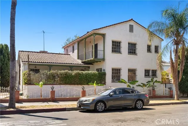 795 Gladys Avenue, Long Beach, CA 90804 - Image #2