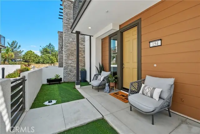 154 Keeper, Irvine, CA 92618 - Image #2
