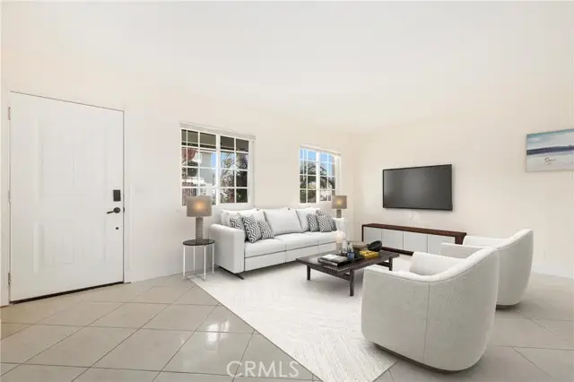 19843 Coventry, Huntington Beach, CA 92646 - Image #3