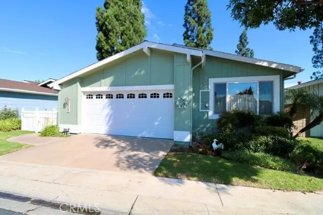 1529 Canyon Lake #140, Santa Ana, CA 92705 - Image #2