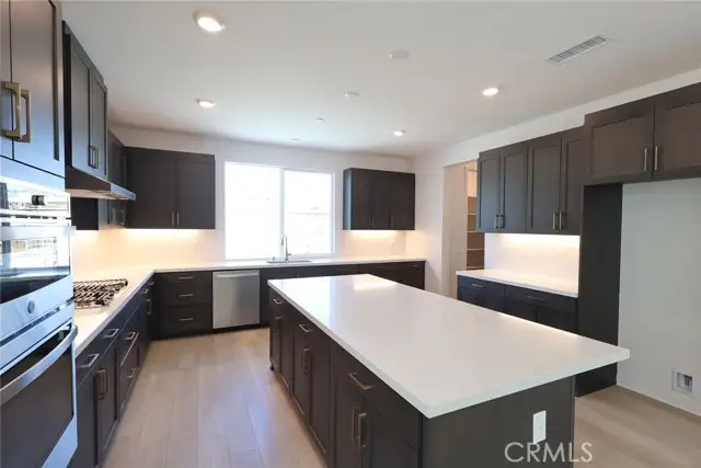 27328 Bear Paw Lane, Valencia, CA 91381 - Image #2