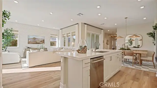 409 Clipper, Irvine, CA 92618 - Image #3