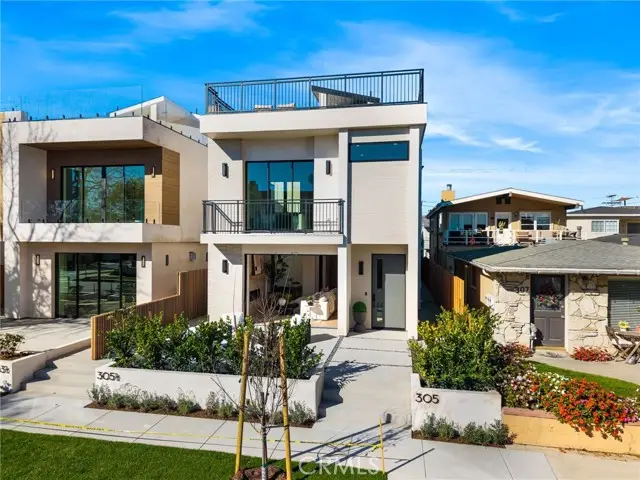 305 Fernleaf, Corona Del Mar, CA 92625 - Image #1