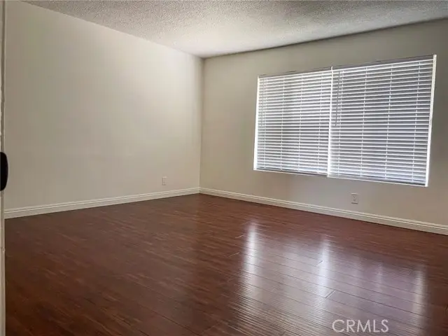 1107 W Memory Lane #15B, Santa Ana, CA 92706 - Image #3