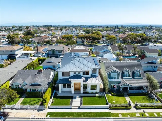 1828 Pine, Huntington Beach, CA 92648 - Image #2