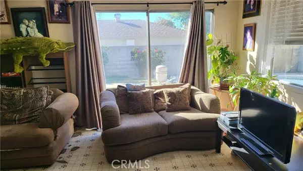 5724 N Galanto, Azusa, CA 91702