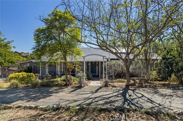 1555 Hillcrest, Fallbrook, CA 92028