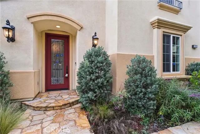 1908 Hazel Nut Court, Agoura Hills, CA 91301 - Image #3