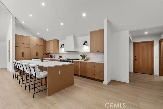 2055 Calvert Avenue, Costa Mesa, CA 92626 - Image #2