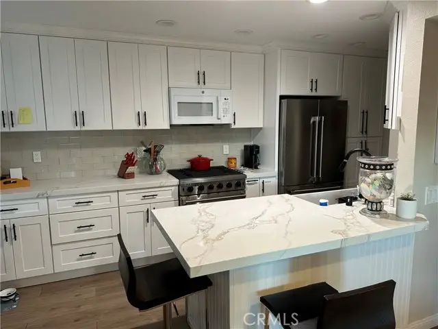 18272 Parkview Lane #101, Huntington Beach, CA 92648 - Image #1