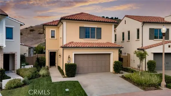 343 Paradiso, Irvine, CA 92602