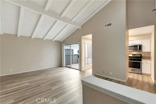 2670 W Segerstrom #f, Santa Ana, CA 92704 - Image #3