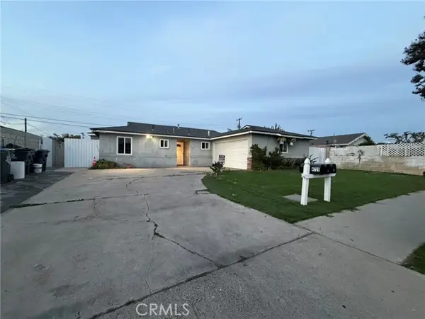 4721 W Oakfield, Santa Ana, CA 92703