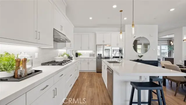 24507 Villa La Sombrilla, Newhall, CA 91354 - Image #3