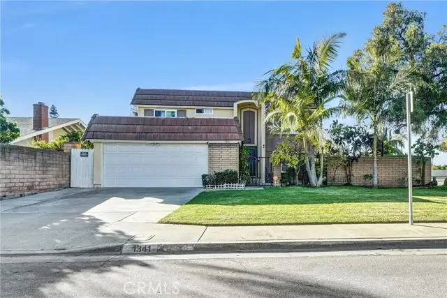 1341 S Pembrooke Lane, Anaheim, CA 92804 - Image #1