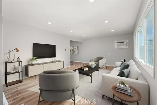 110 W Montrose, Hemet, CA 92543