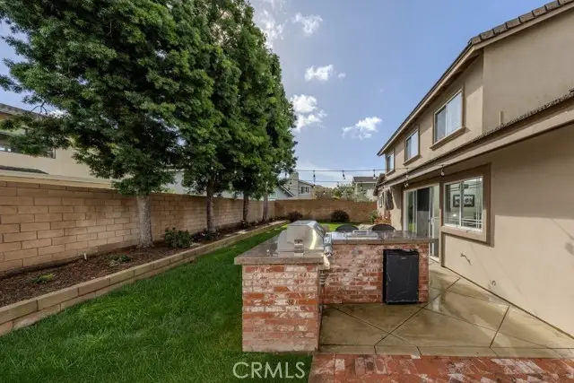 19542 Drybrook Ln., Huntington Beach, CA 92646 - Image #2