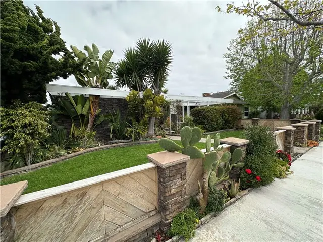 1824 Park Street, Huntington Beach, CA 92648 - Image #1