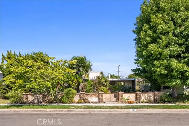 1824 Park Street, Huntington Beach, CA 92648 - Image #3