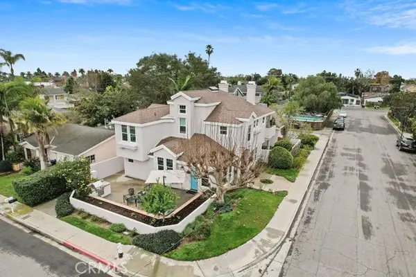 1938 Westminster, Costa Mesa, CA 92627