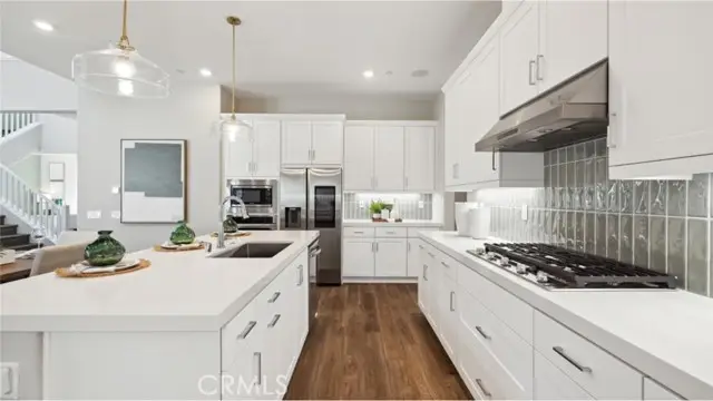 24511 Villa La Sombrilla, Newhall, CA 91354 - Image #3