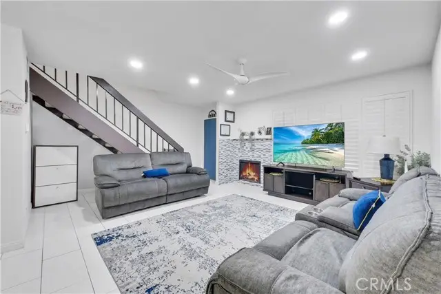 15970 Hyde Court, Fountain Valley, CA 92708 - Image #3