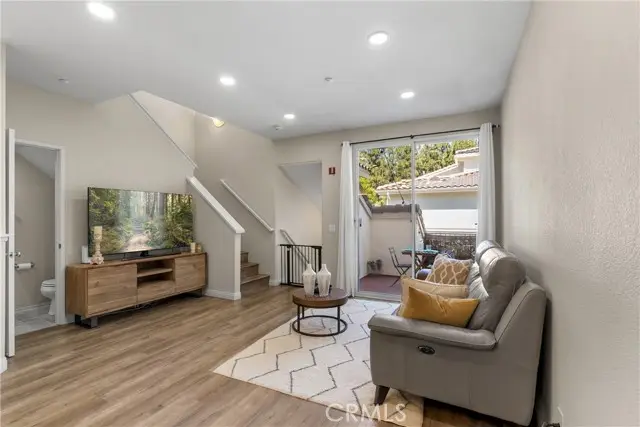 311 Falcon Creek, Irvine, CA 92618 - Image #3