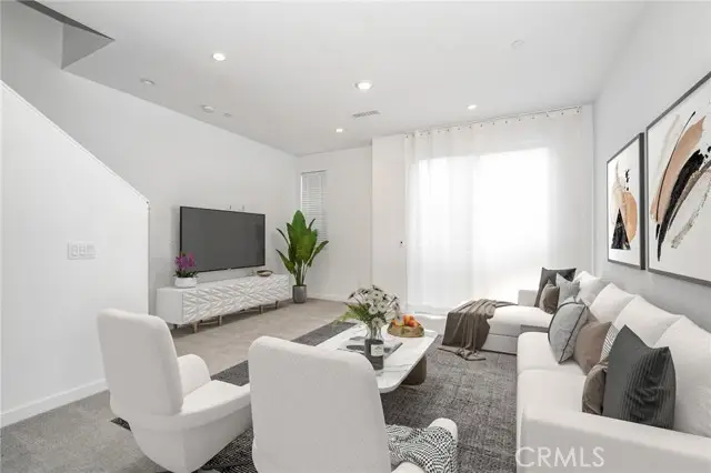 337 Placemark, Irvine, CA 92614 - Image #3