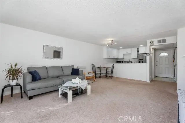 324 Tangelo #325, Irvine, CA 92618 - Image #3