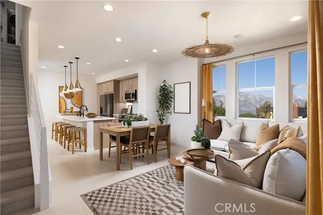 111 N First Avenue, Upland, CA 91786 - Image #2