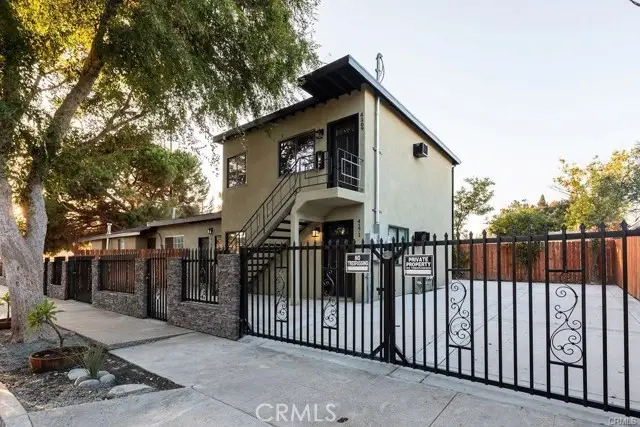 4401 La Clede Avenue, Los Angeles, CA 90039 - Image #1