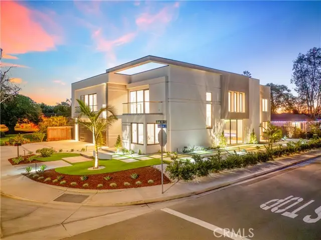 853 Oak, Costa Mesa, CA 92627 - #2