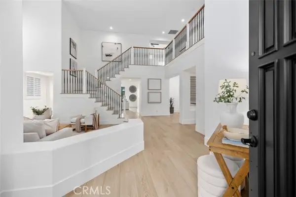 11 Riviera, Laguna Hills, CA 92679