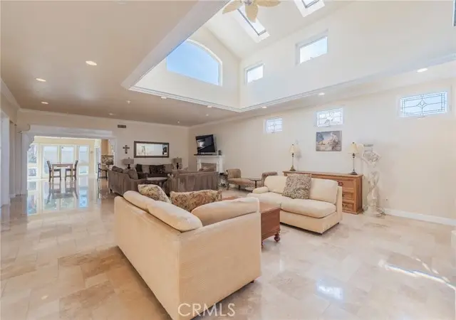 17762 Prescott Lane, Huntington Beach, CA 92647 - Image #2