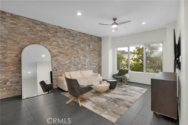 21 Gramercy #220, Irvine, CA 92612 - #2