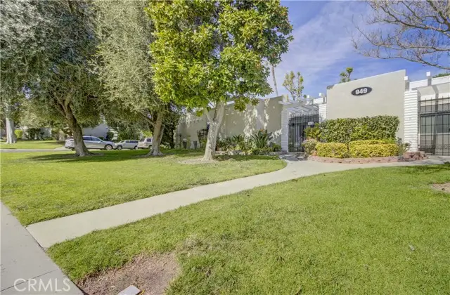 949 Calle Aragon Unit B, Laguna Woods, CA 92637 - #3