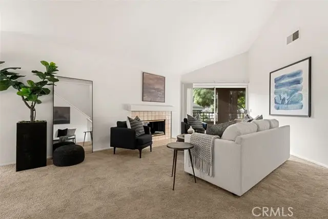 32 Lehigh Aisle, Irvine, CA 92612 - Image #2