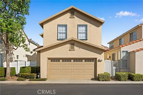 13050 Arborwalk Ln, Tustin, CA 92782