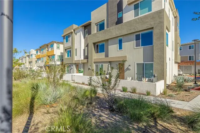 27555 Sanctuary Court, Stevenson Ranch, CA 91381 - #3